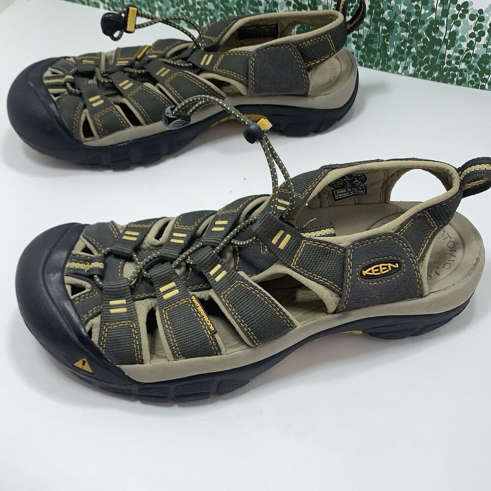 Keen Newport H2 Waterproof Hiking Sandals Mens Size 8 US